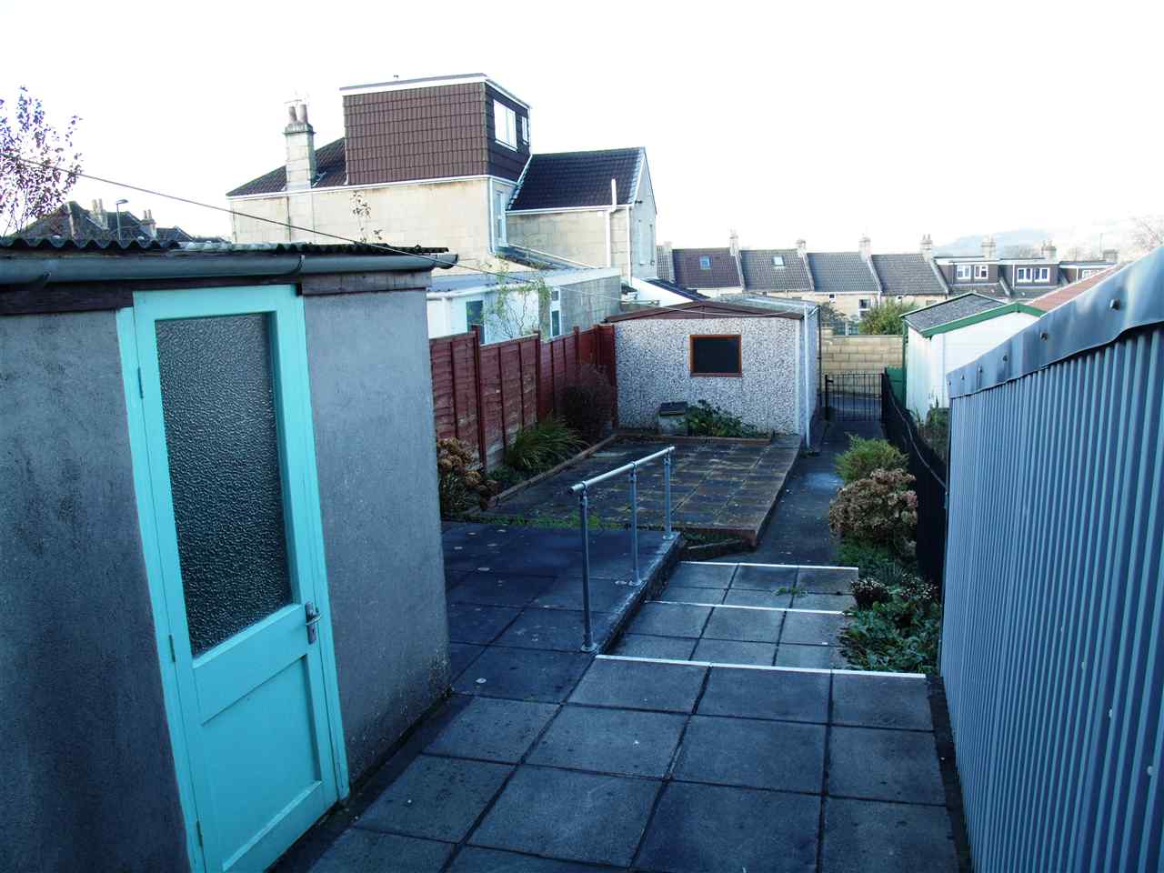 resized-2349823-rear garden 2.jpg